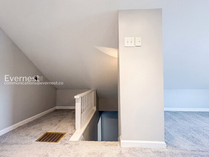 Building Photo - 7730 Emerson Rd