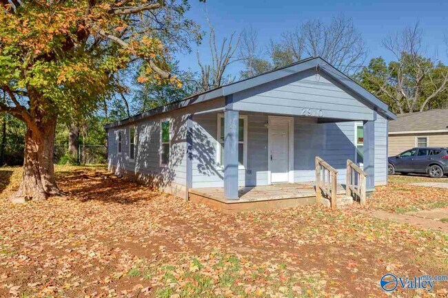 Building Photo - 2910 2nd Ave NW