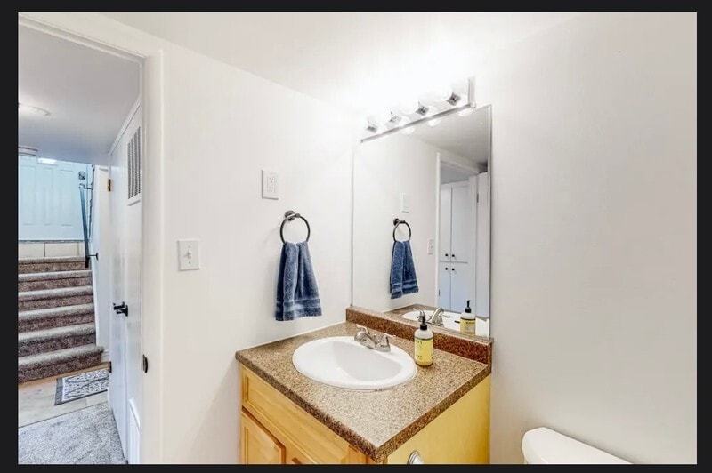Building Photo - 9410 Quail Hollow Dr