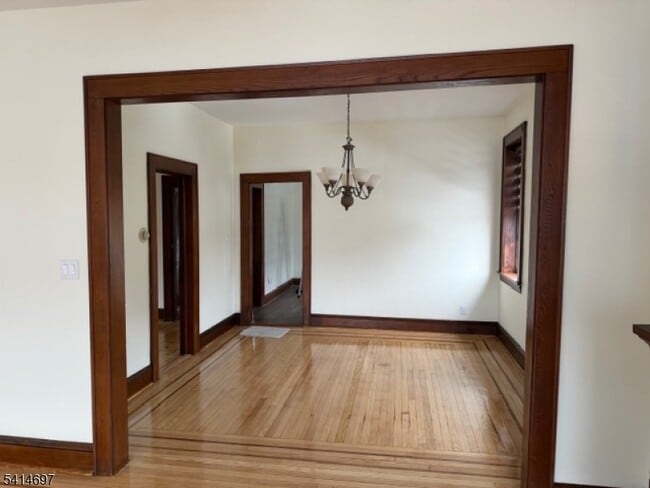 Building Photo - 719-723 E 30th St