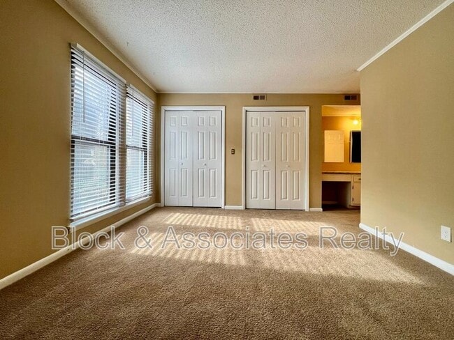 Building Photo - 131 Cedar Cove Ln