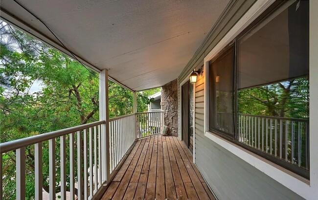 Building Photo - Charming 1BR Condo in Aurora