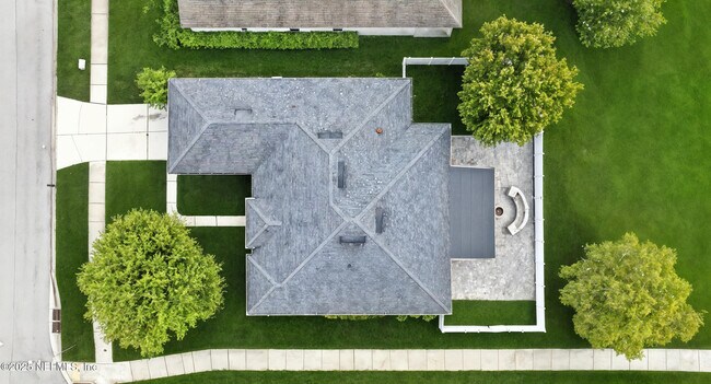 Building Photo - 1002 Wetland Ridge Cir
