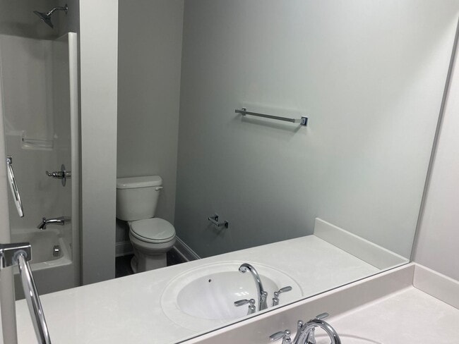 Building Photo - Modern Townhome in Snowmass Subdivision! N...