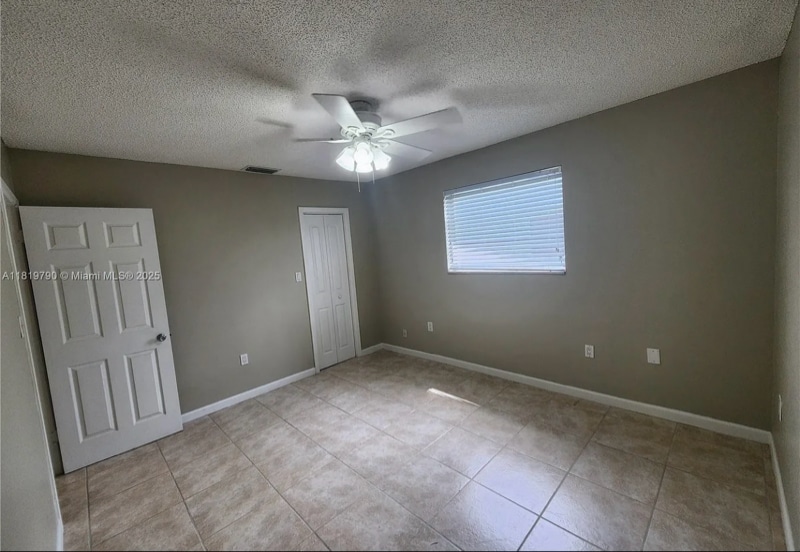 Building Photo - 1806 SW 97th Ave