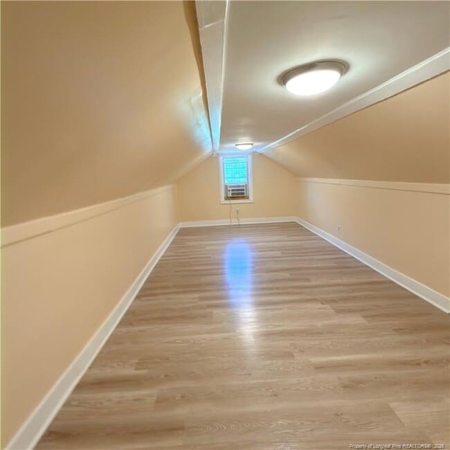 Building Photo - 228 Eastwood Ave