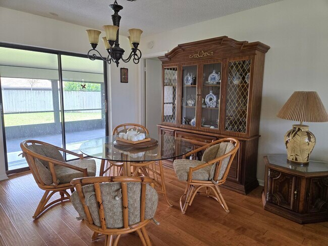 Building Photo - 8245 Whitewood Cove E