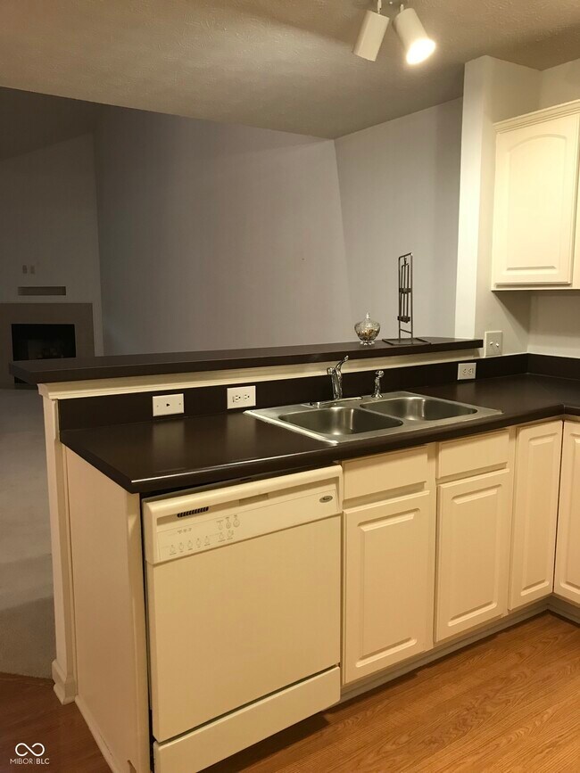 Building Photo - 12172 Black Hills Dr