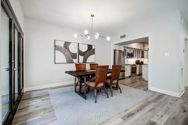 Building Photo - 12625 Memorial Dr