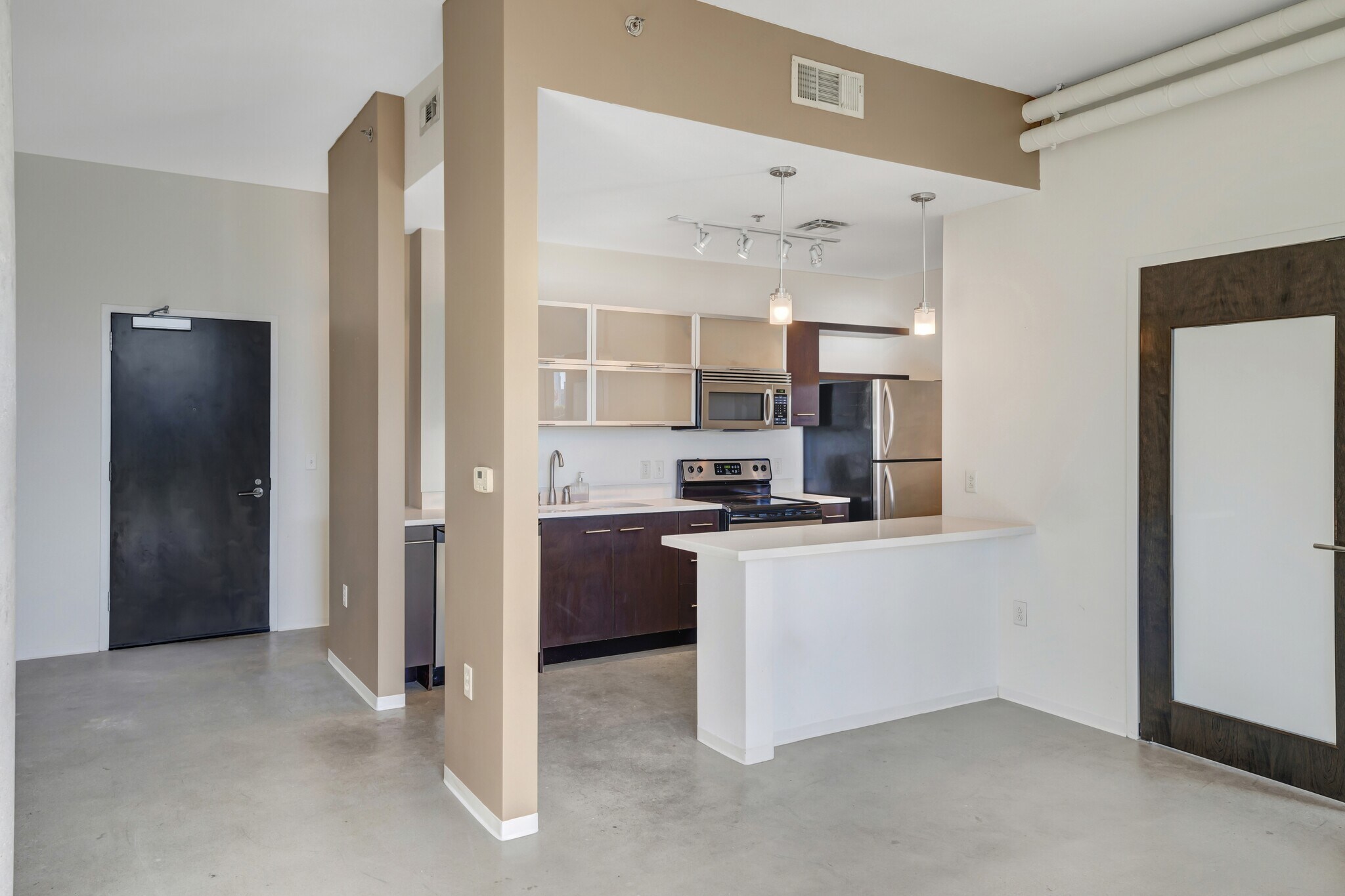 Building Photo - 2115 Yeaman Pl