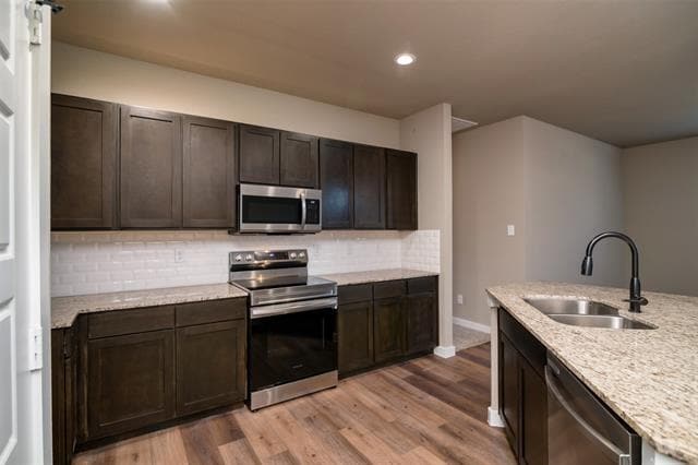 Building Photo - 708 Harvest Moon Dr