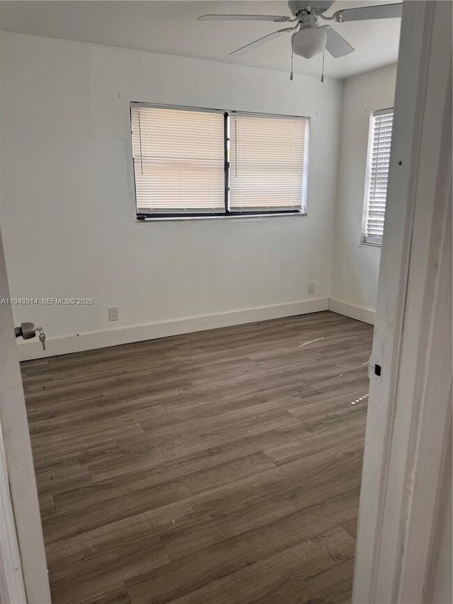 Building Photo - 5721 SW 41st St