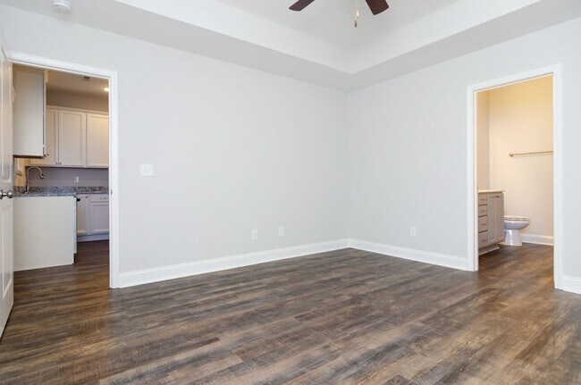 Building Photo - 1575 Grey Cliff Run