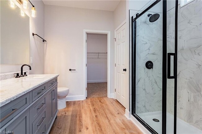 Building Photo - 6 Teaberry Ct