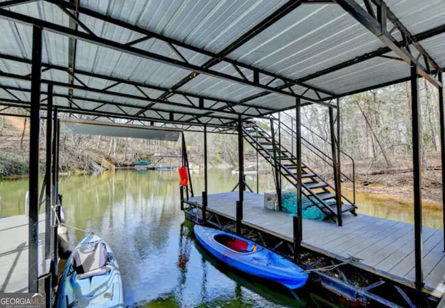 Building Photo - 2817 Evergreen Pl