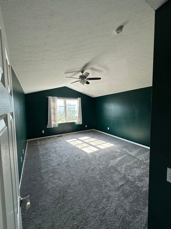 Building Photo - 5095 Maple Valley Dr