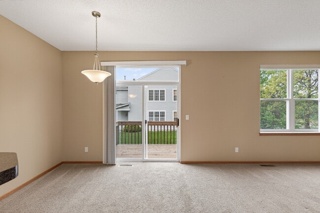 Building Photo - 5130 Holly Ln N