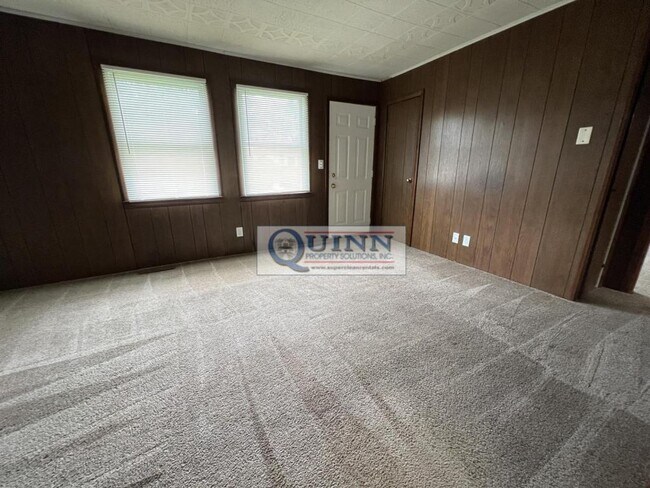 Building Photo - 266 Hollingsworth Manor