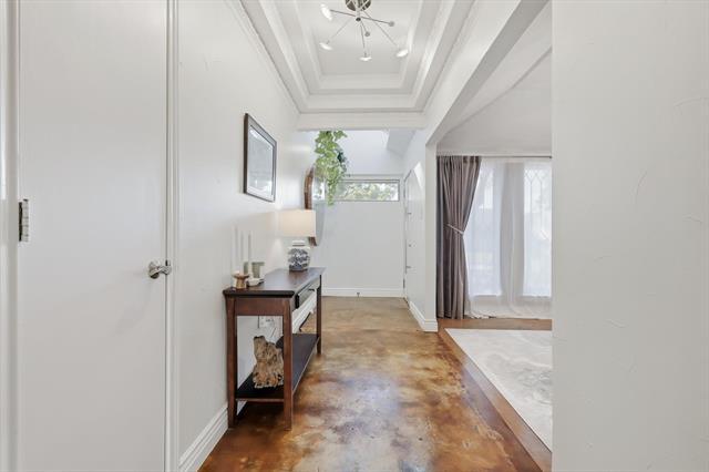 Building Photo - 1617 Oak Creek Dr