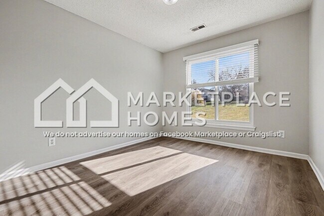 Building Photo - 3028 Dairy Farm Dr