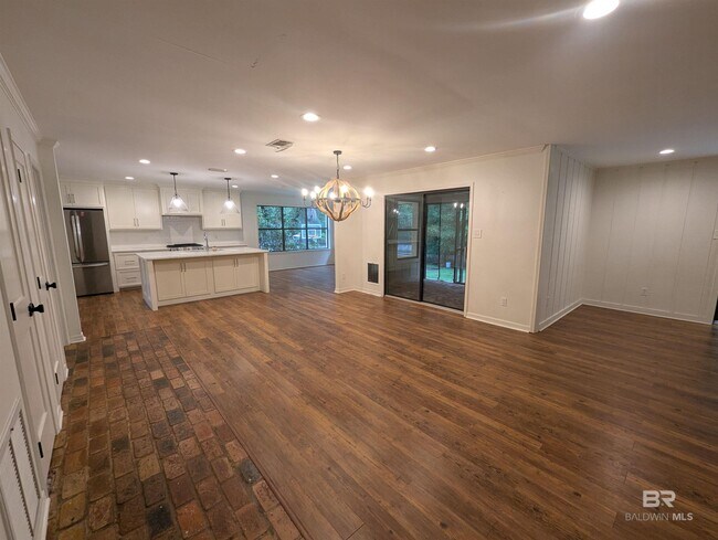 Building Photo - 507 Patlynn Dr