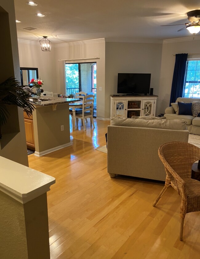 Building Photo - 2200 Tuscany Trce