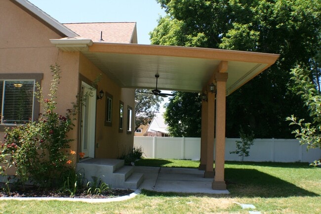 Building Photo - Beautiful Orem home for rent!
