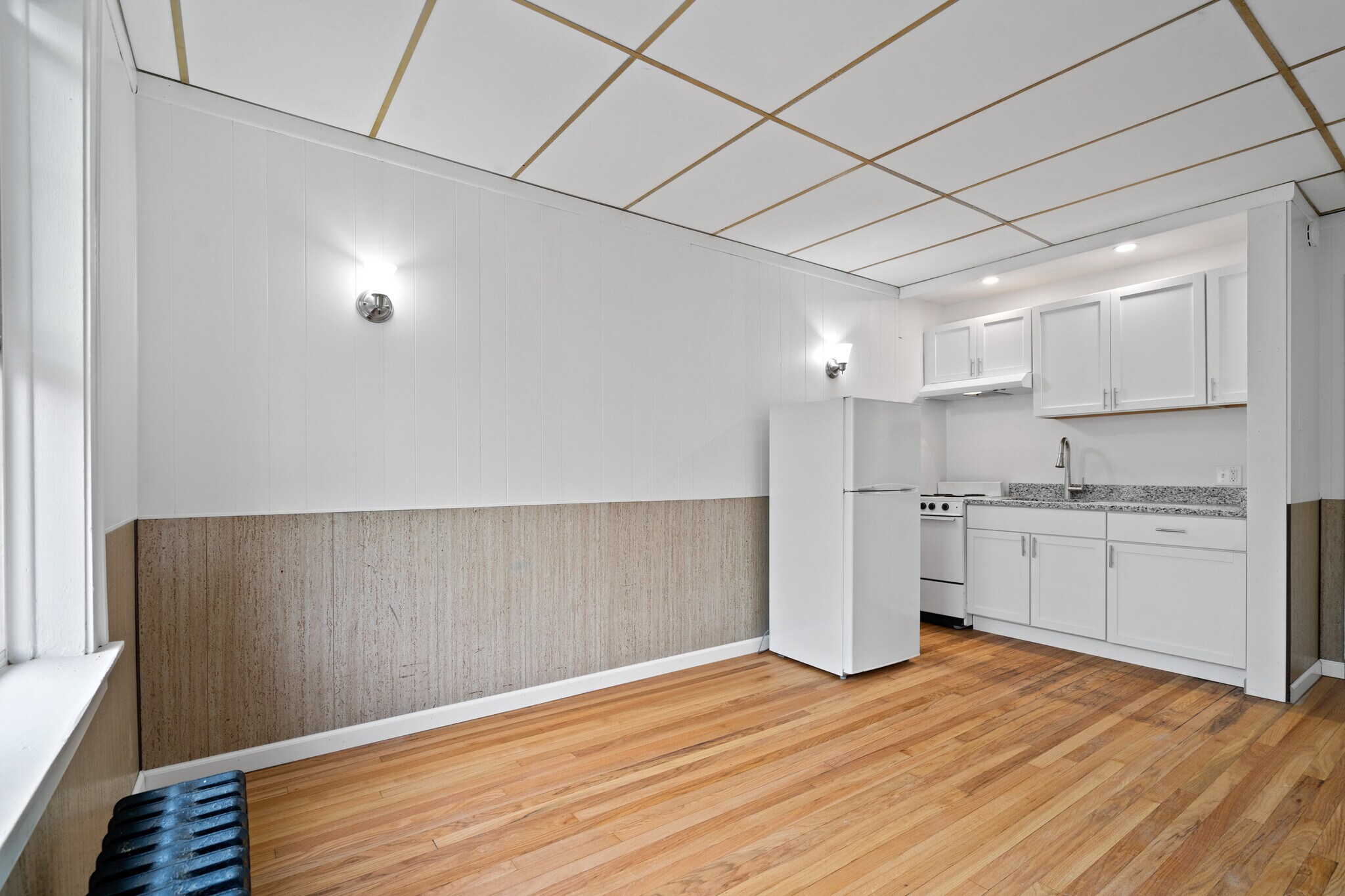 Building Photo - 1442 W Howard St