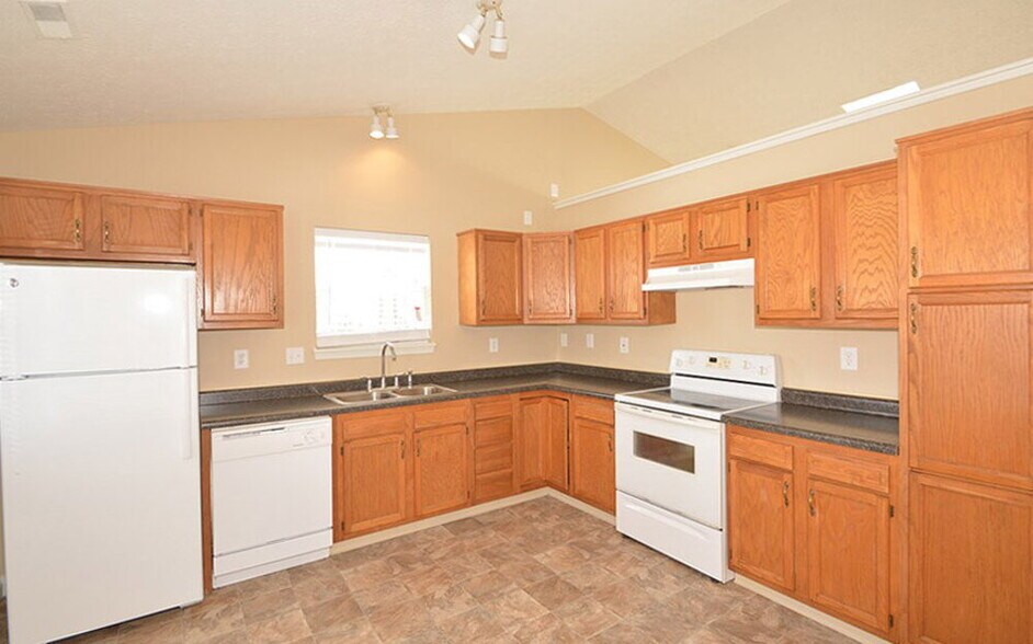 Building Photo - 6337 Cooperstone Ct