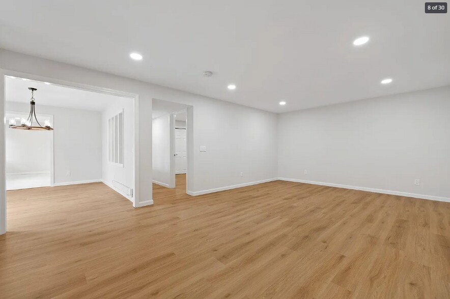 Building Photo - 41 Whisconier Vlg