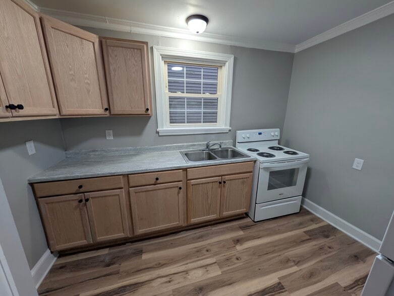 Building Photo - 1511 Columbia St