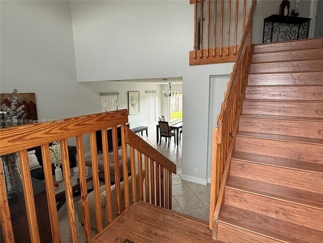 Building Photo - 4410 SW 82nd Way