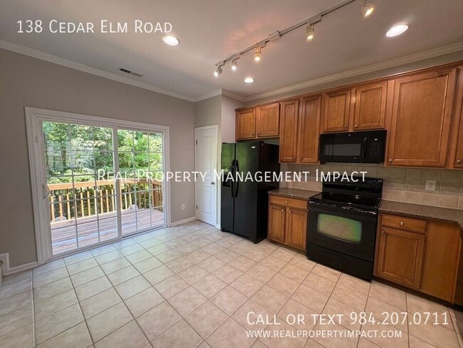Building Photo - 138 Cedar Elm Rd