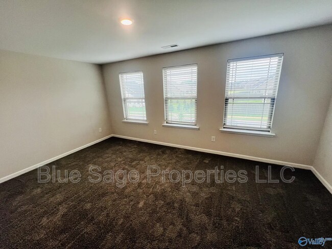 Building Photo - 16423 Demi Dr