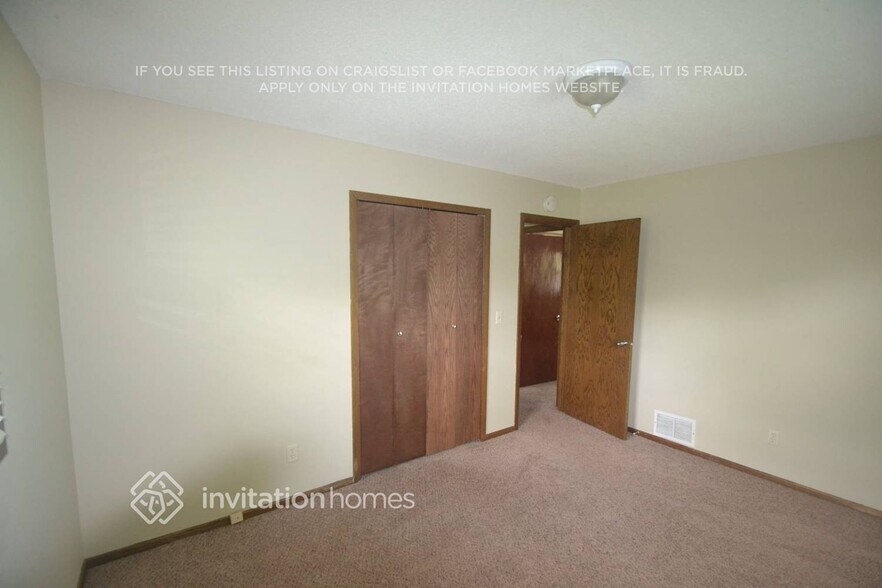 Building Photo - 8617 50th Ave N