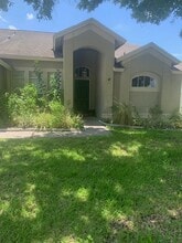 Building Photo - 9306 Exposition Dr