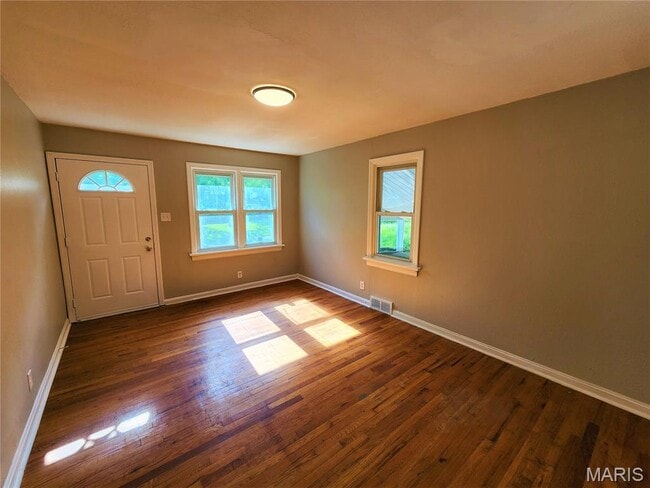 Building Photo - 9808 Winkler Dr