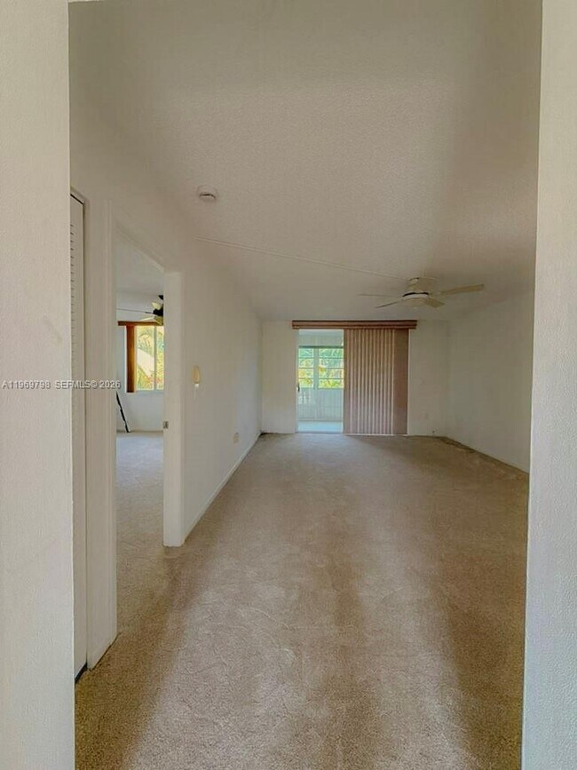 Building Photo - 6750 Royal Palm Blvd