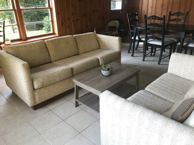 Building Photo - 2735 Peeler Rd