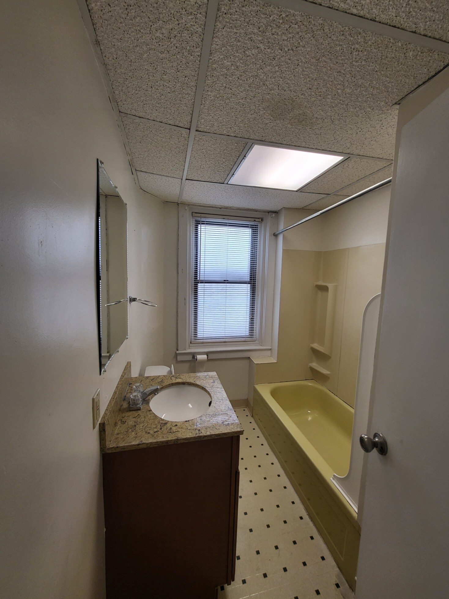 Building Photo - 2114 Darby Rd