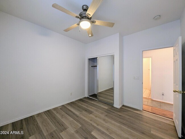 Building Photo - 1530 E Branham Ln