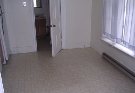 Kitchen - 718 W Ionia St