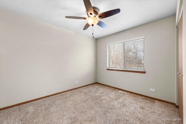 Building Photo - 875 Dogwood Ln