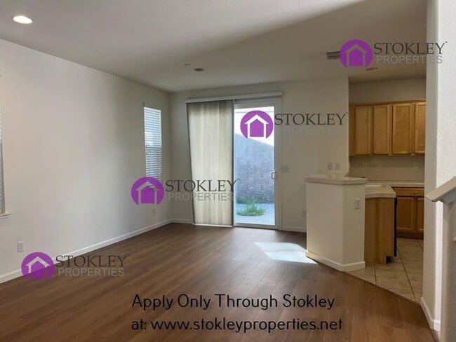 Building Photo - 238 Ladybug Ln