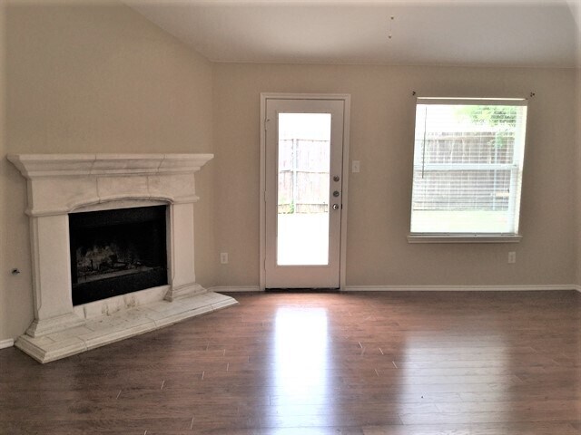 Building Photo - 485 Sausalito Dr