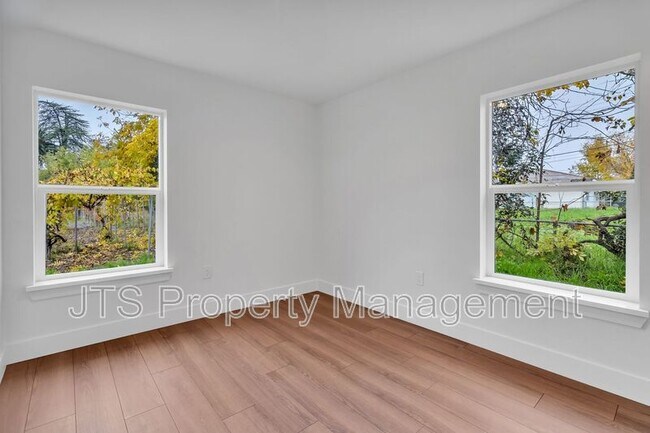 Building Photo - 4712 65th St