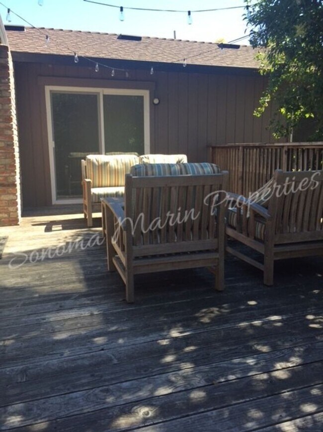 Building Photo - Great 3br/2ba Rincon Valley Home ~ Sonoma ...