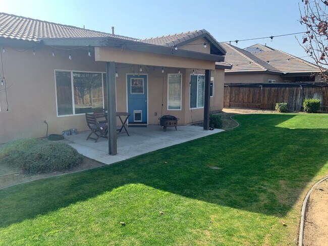 Building Photo - Beautiful Home in Northwest Bakersfield