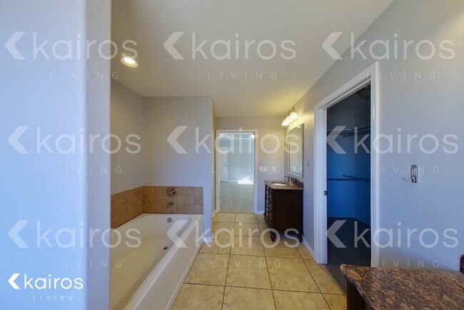 Building Photo - 8110 City View Dr.