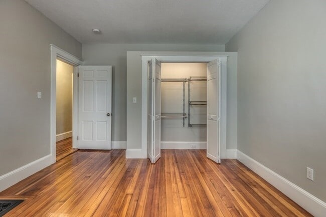 Building Photo - 15 Clementine Park